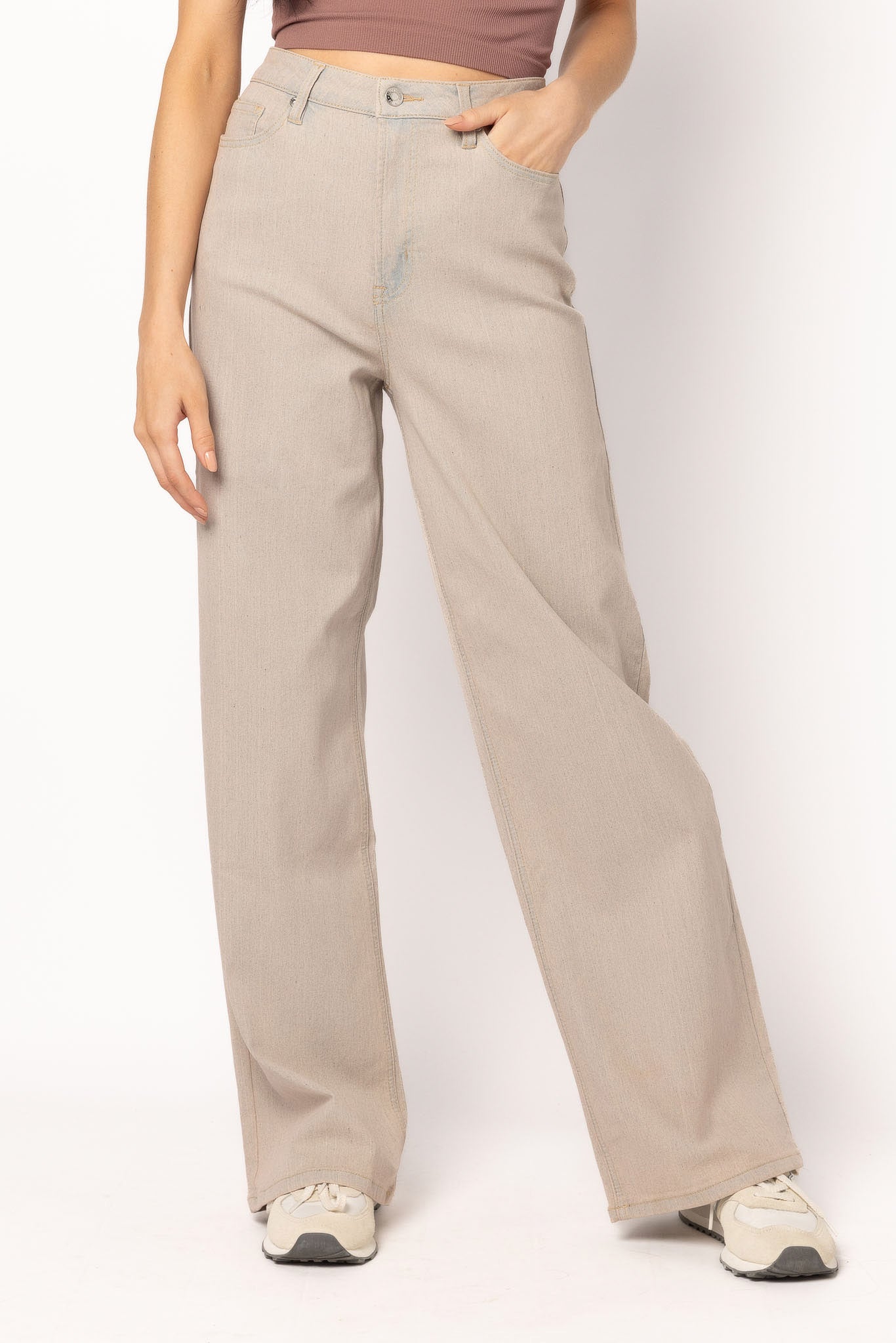 Almost Famous Ultra 90's High-Rise Wide-Leg Jeans in Lola Wash
