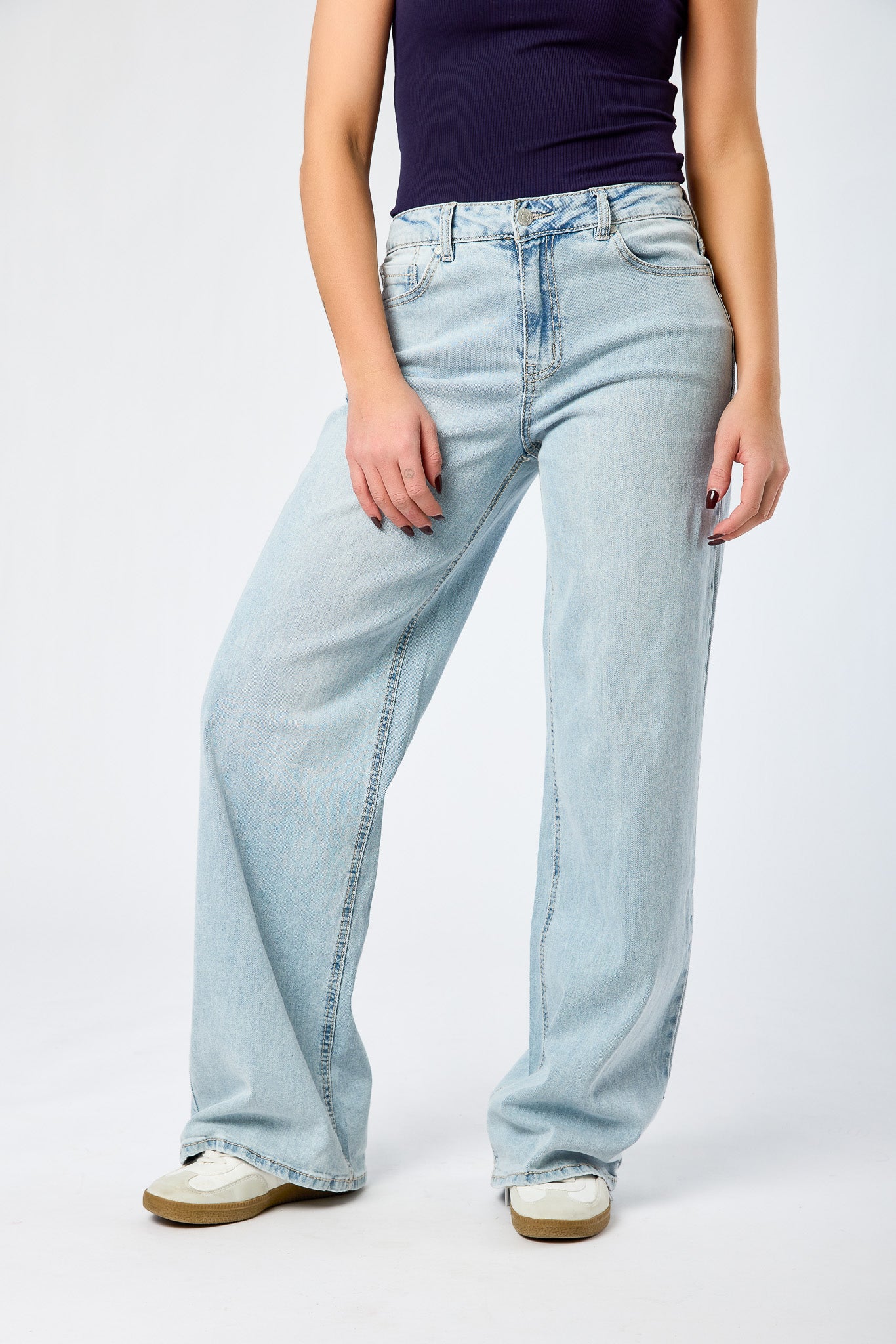 Wallflower Helene Wash Fiesty Curvy High-Rise Wide-Leg Jeans