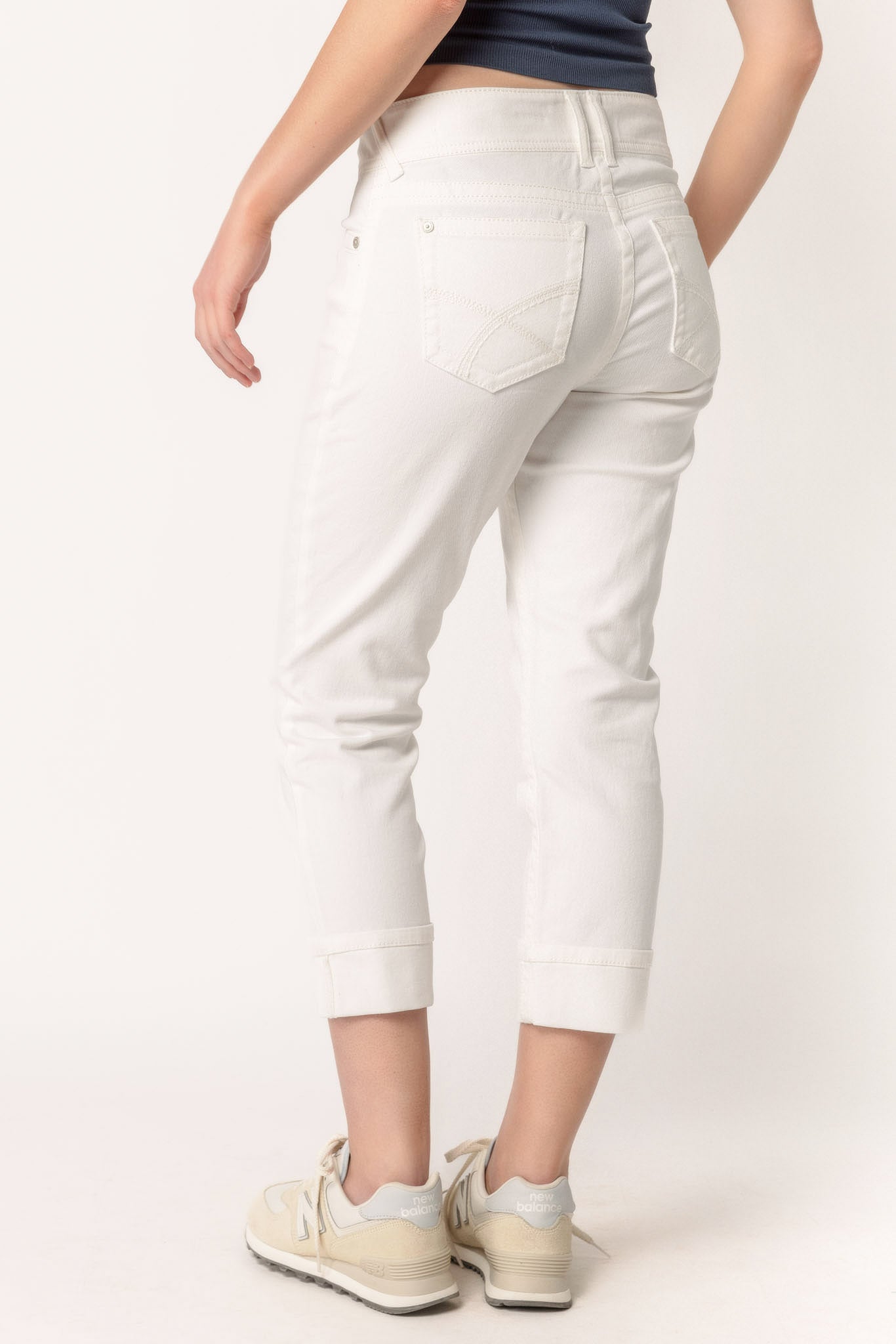 Wallflower White Lucas Curvy Mid-Rise Skinny Crop