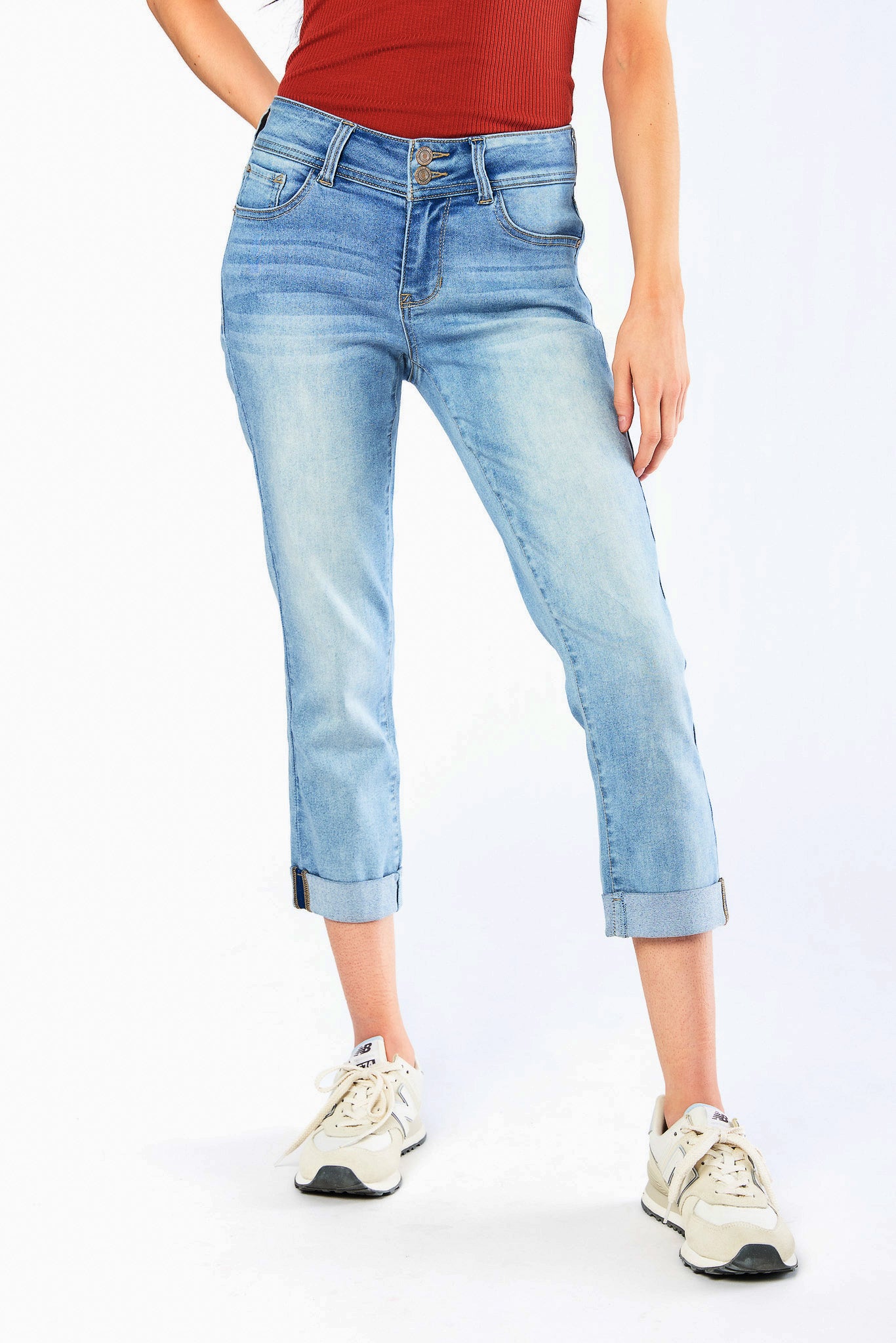 Wallflower Tatinana Wash Insta-Soft Ultra Mid-Rise Crop Jeans