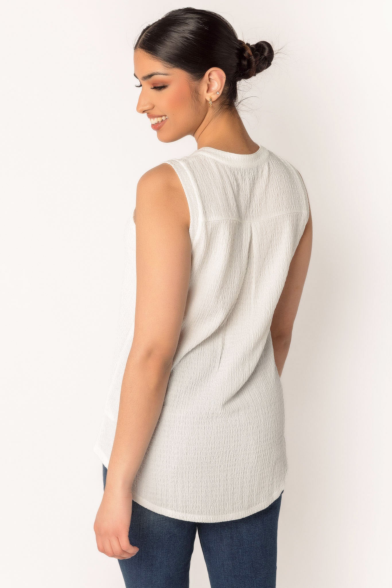 Textured Knit Sleeveless Blouse
