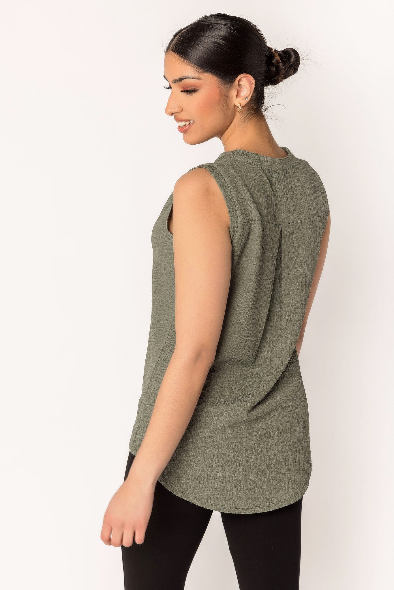 Textured Knit Sleeveless Blouse