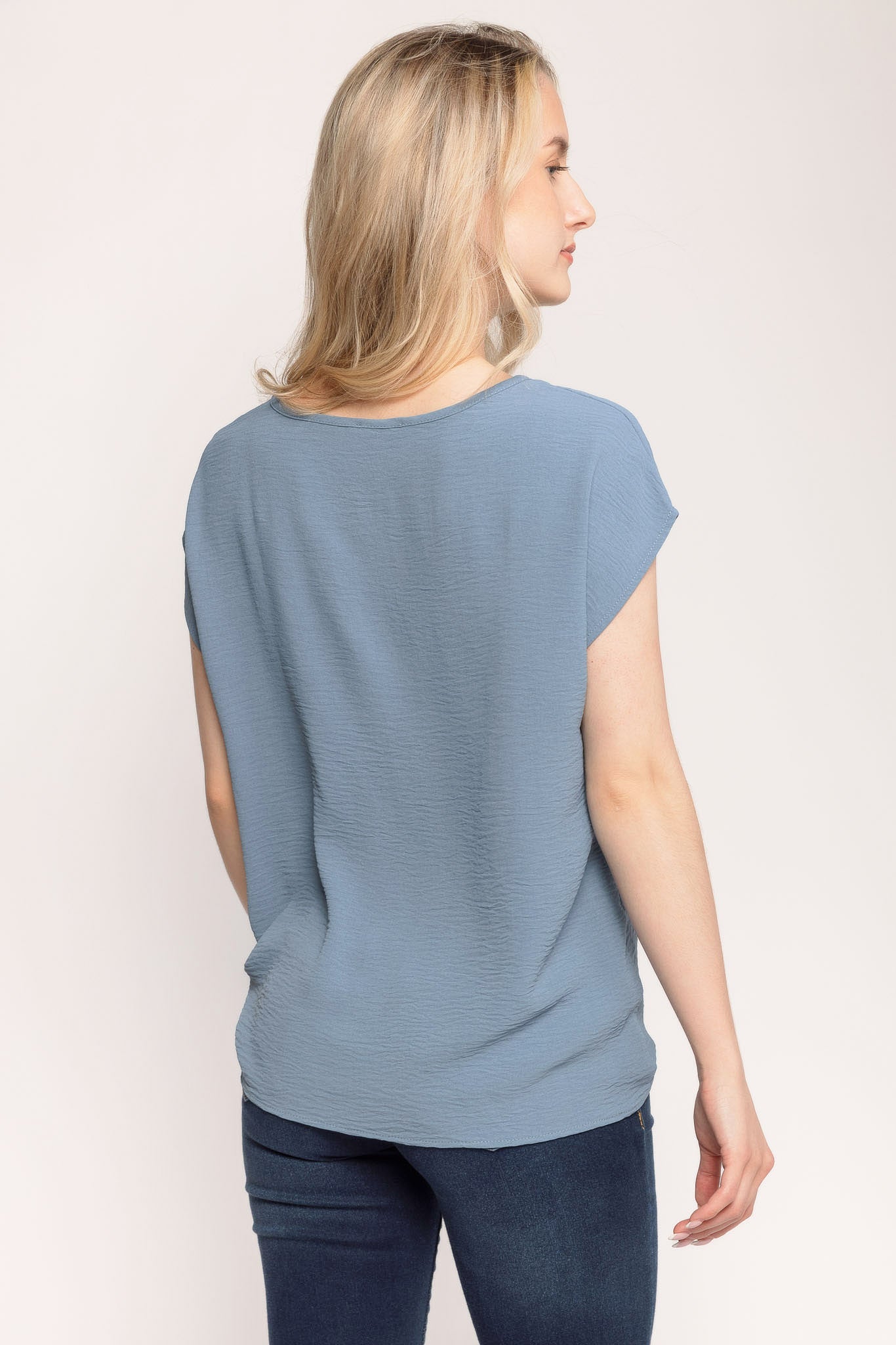 Airflow Twisted Hem Blouse