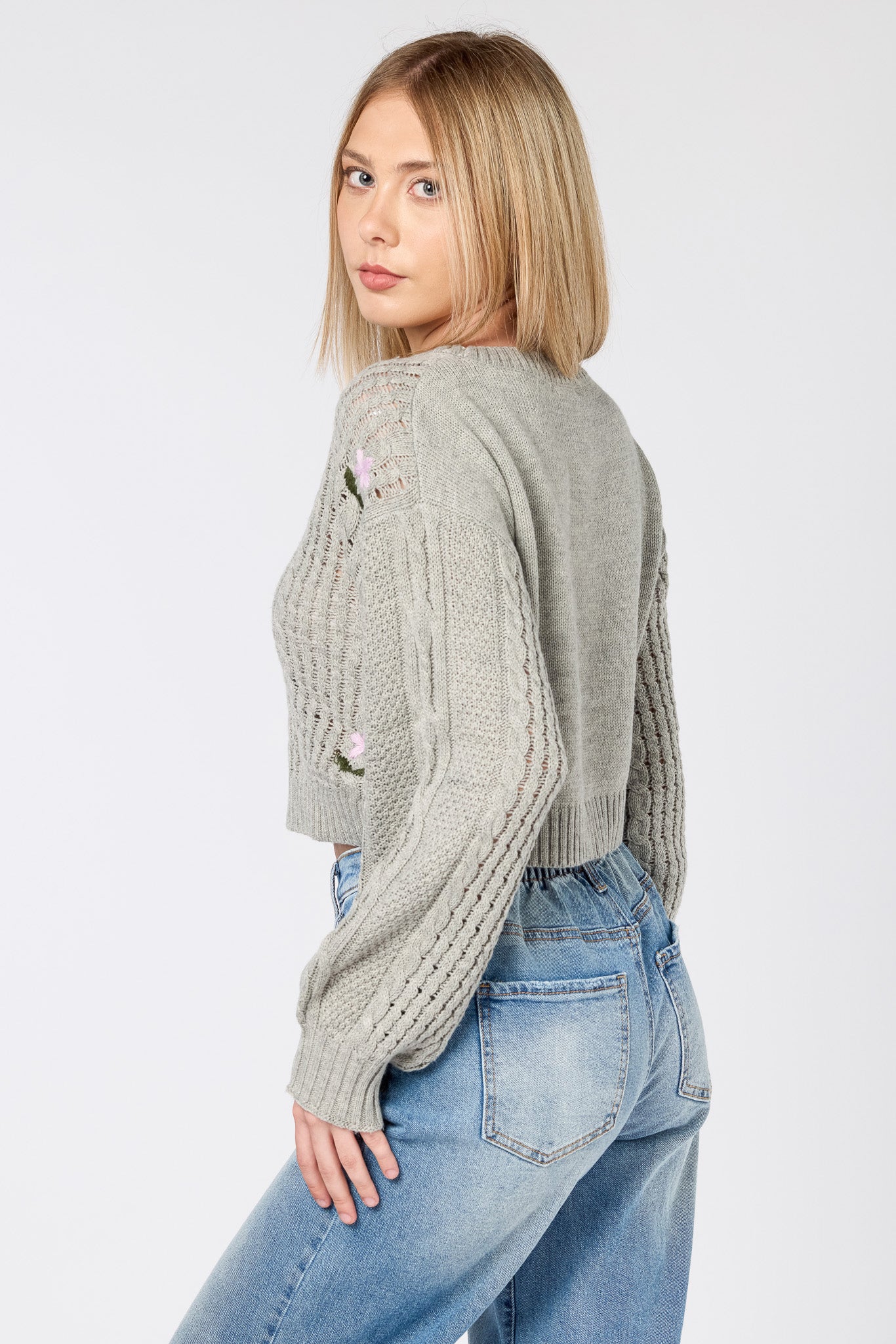 Floral Embroidered Cabled Cropped Sweater