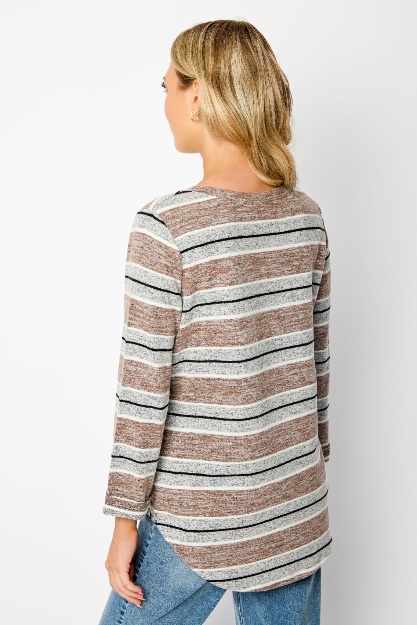 Stripe Scoop-Neck 3/4 Sleeve Sweater with Shirttail Hem