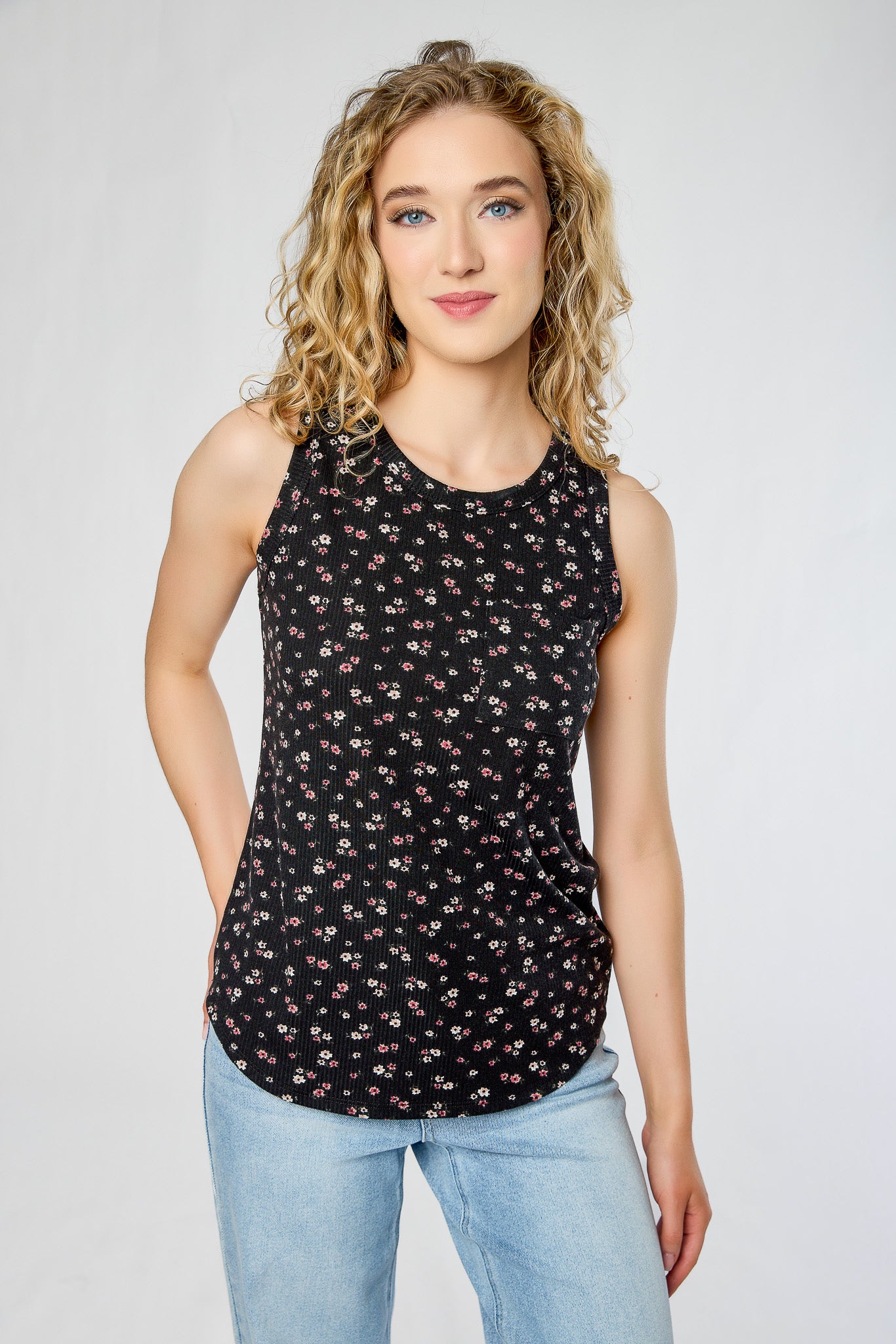 Floral Ribbed Crew-Neck Sleeveless Tank with Pocket