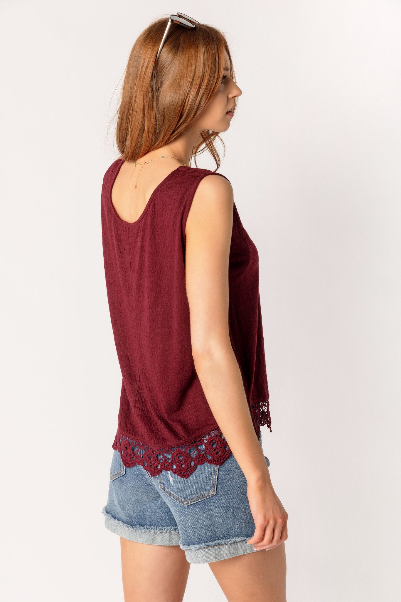 Lace Trim Scoop-Neck Tank