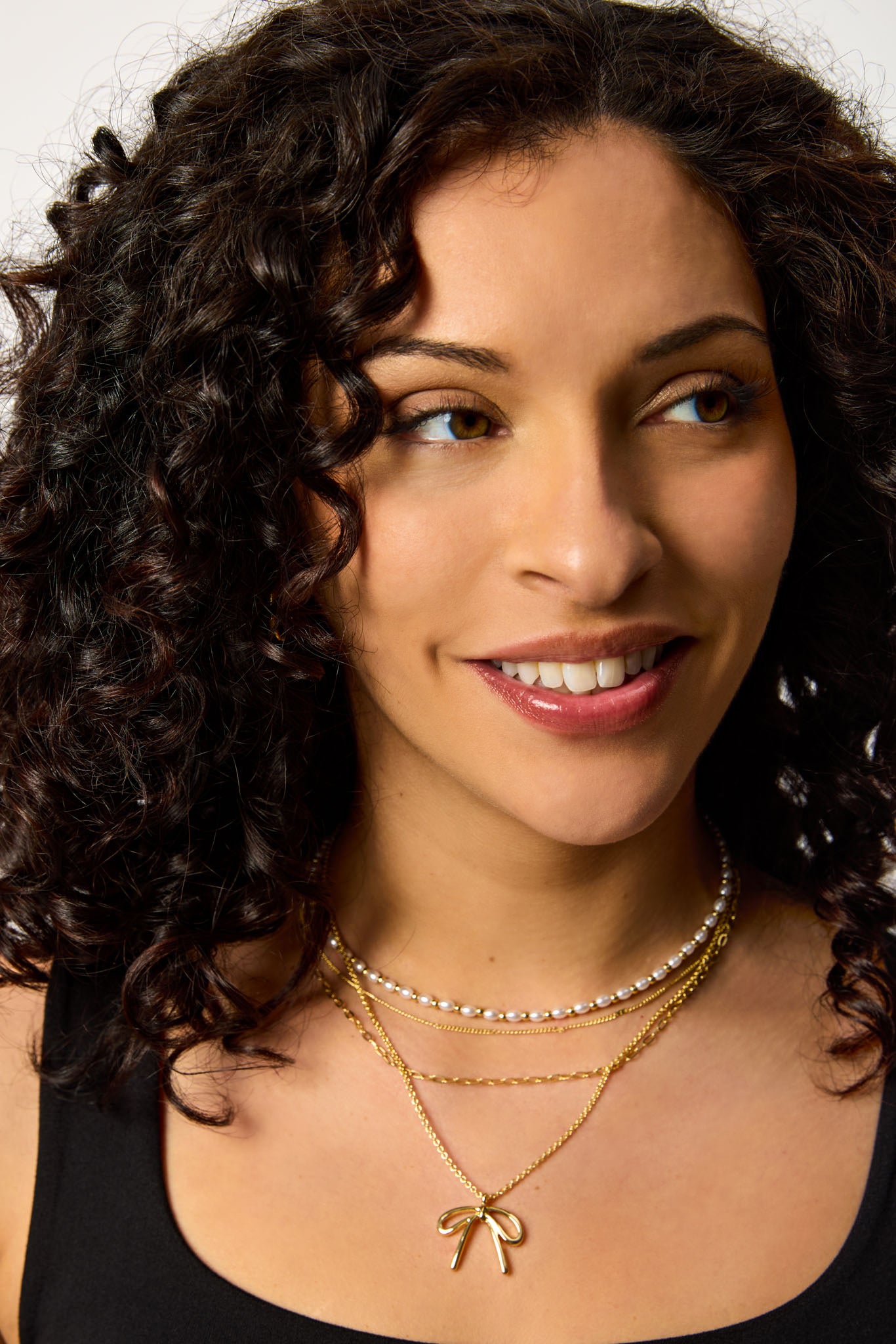 Four-Strand Bow and Pearl Necklace